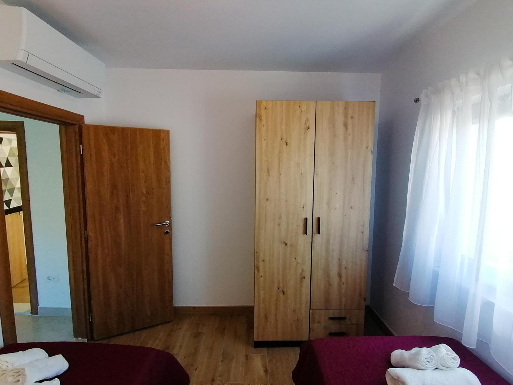 Vila Dolani كليك المظهر الخارجي الصورة